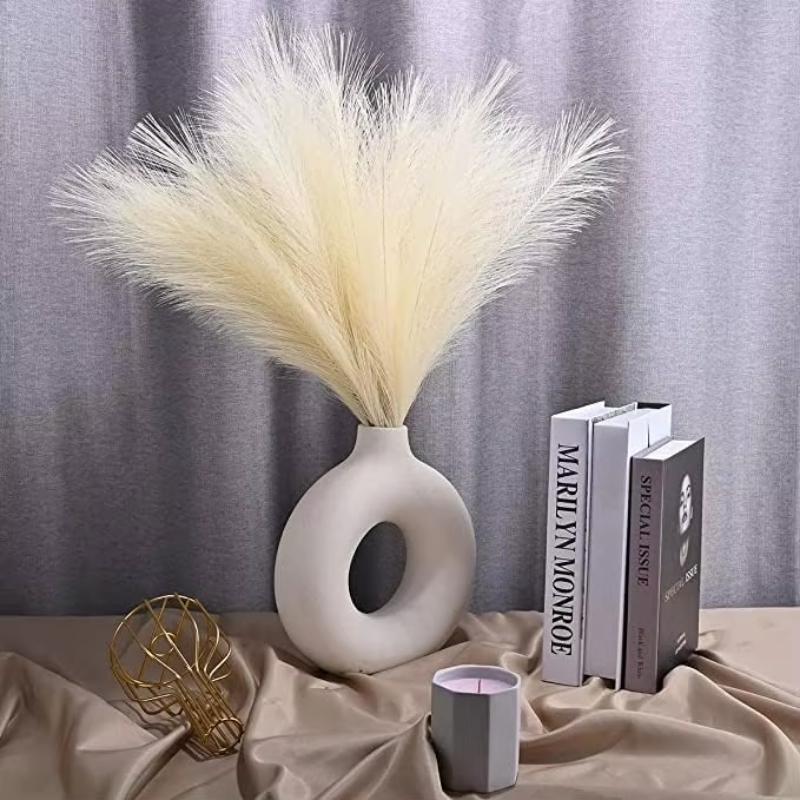 Modern Minimalist Donut-Shaped Vase-Durable Plastic Construction,Easy-Clean White Decorative Vase for Living Room,Bedroom,Office