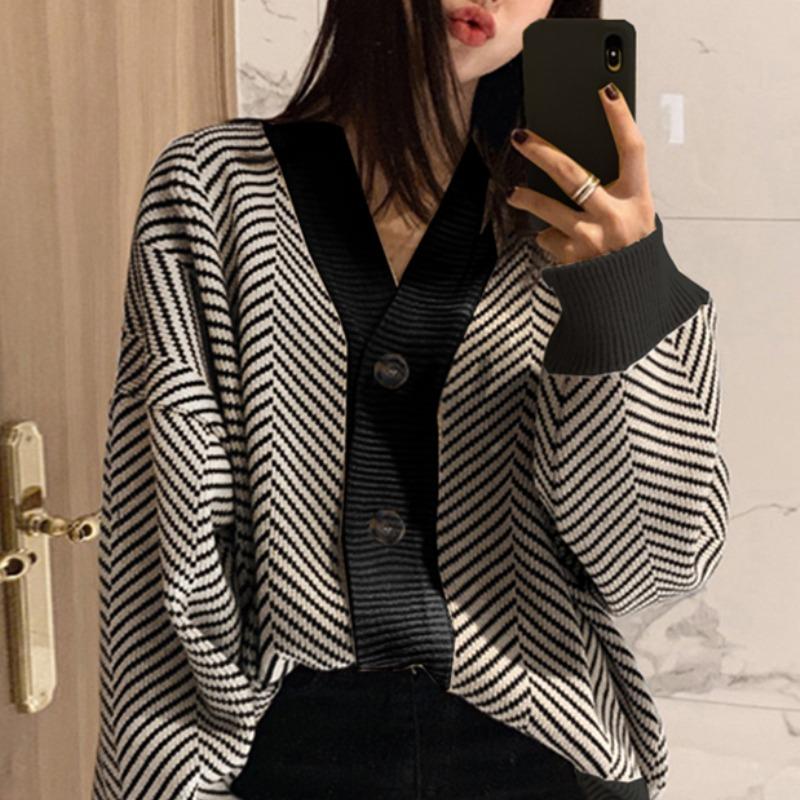 Autumn Winter Fashion Striped Cardigan Sweater Women Knitted Coats Female Long Sleeve Casual Knit Jacket Cardigans Tops Knitwear