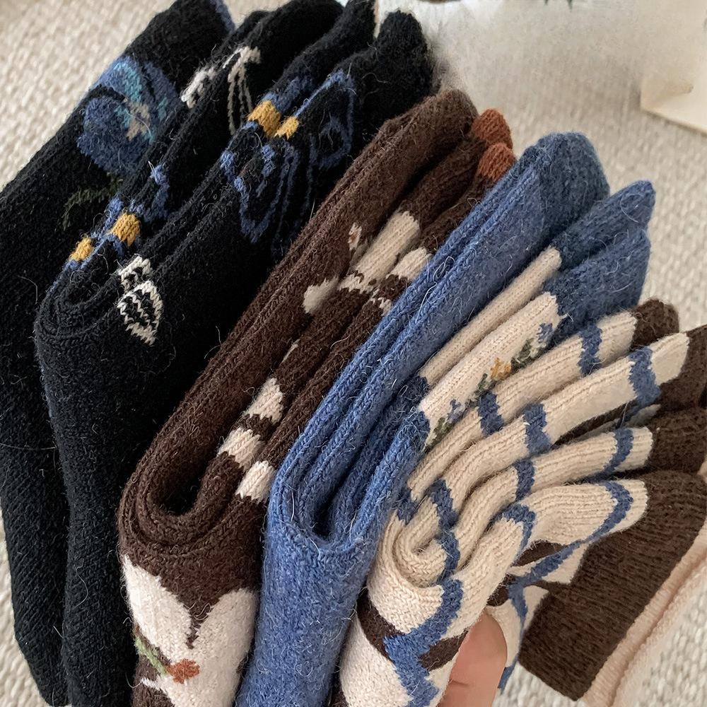Thickened and Warm Wool Socks, Country-style Retro and Versatile Mid-calf Socks, Dui Dui, Versatile for Autumn and Winter, Plush and Cute