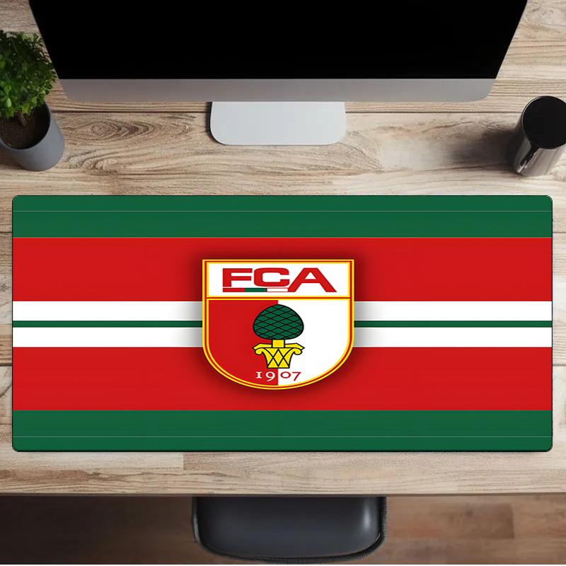 Augs-burg Fußball Wappen Mauspads, Gaming-Mauspad, Tastaturmatte, Schreibtischdekoration für Computer-Notebook, Fan-Geschenk, Geburtstagsgeschenk
