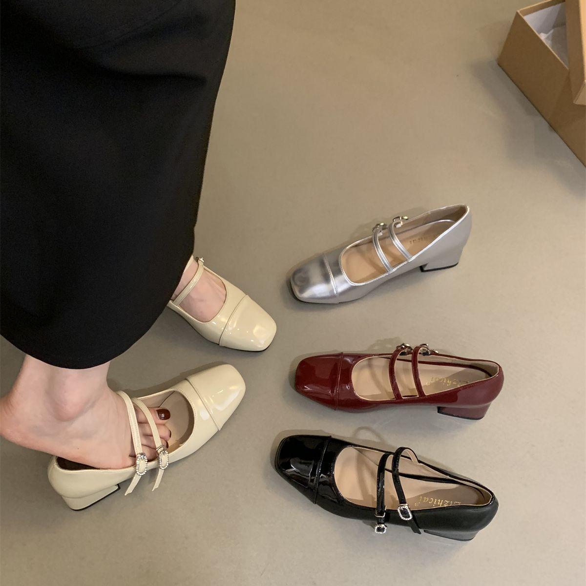 

Туфли Мэри Джейн на толстом каблуке 2025 осень корейская версия французский вечерний бриз для通勤 ретро красный светлый рот одинарные туфли женские средний каблук 40 бордовый