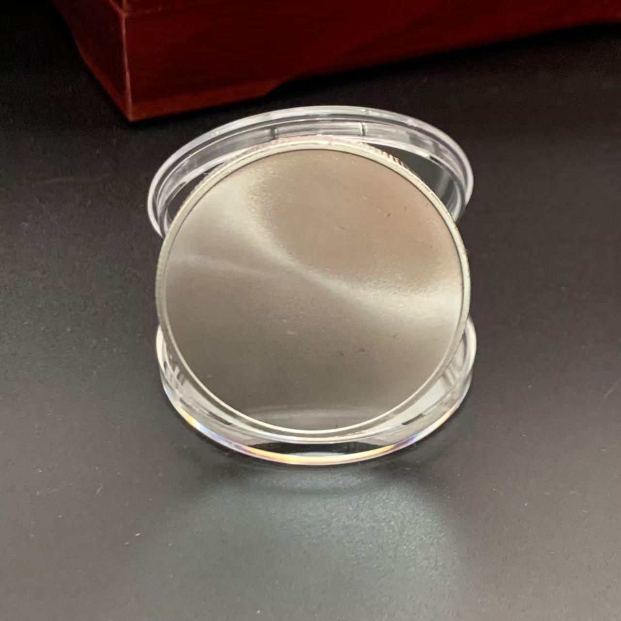 Foreign Trade Commemorative Silver Coins and Medals серый