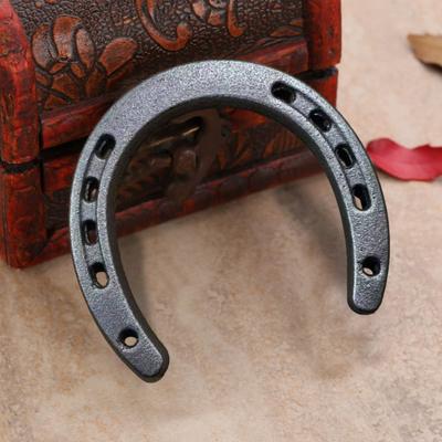 Horseshoe Decoration Retro Style Lucky Charm Metal Horseshoe Wall Decor Western Horseshoe Ornament for Cowboy Parties