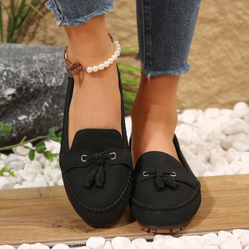 New 2025 Large Size Women's Flat Leather Shoes