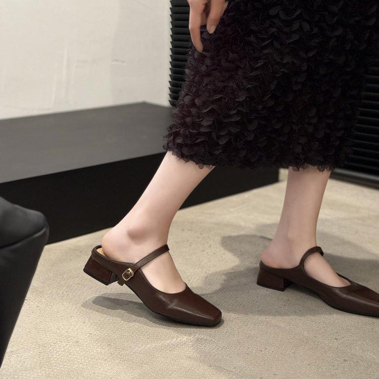 

Тапочки Baotou, женская летняя одежда 2025 года, новые квадратные серебристые туфли Мэри Джейн на французском толстом каблуке, классные тапочки Muller 40