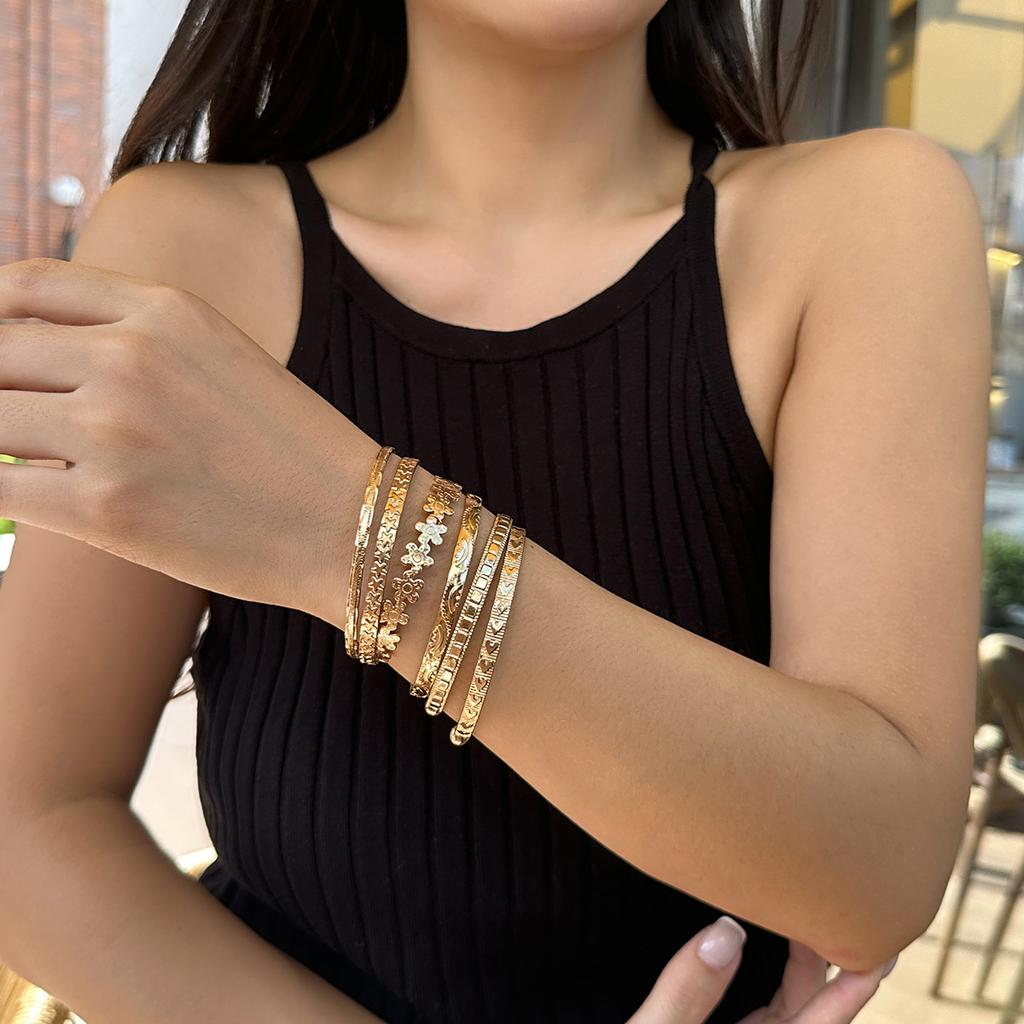 Fashion Metallic Heart Flower Bracelet Simple Geometric Bracelet Set Personalised Trend Hottie Hundreds of Stacking Style Women's Jewellery