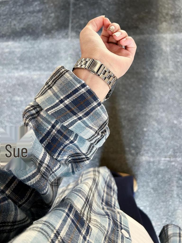 Man Jiang Yue Women's Retro Blue Plaid Shirt - Early Spring Chic Design, Casual Brushed Cardigan Jacket