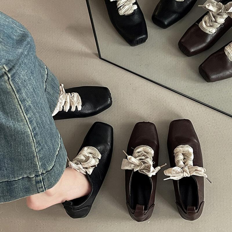 Retro versatile lace-up literary square head small leather shoes for women's 2025 summer new high-end thick heel front lace-up single shoes