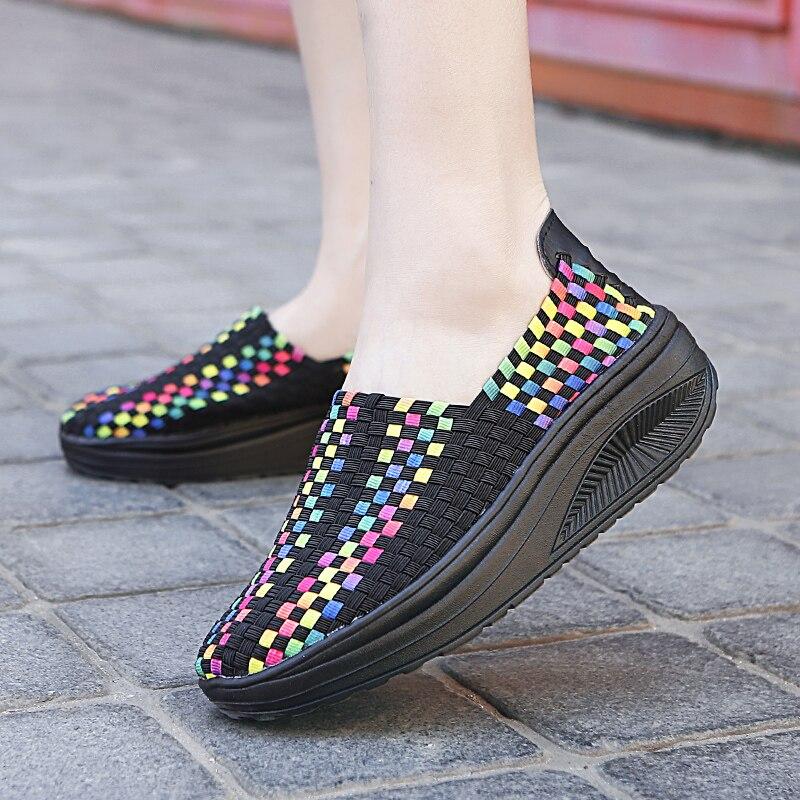 Sommerhöhe zunehmende Zopf-Strand-faule Schuhe Frauen-beiläufige Webart-weiche Beleg-auf Plattform-Loafer mit dicker Sohle