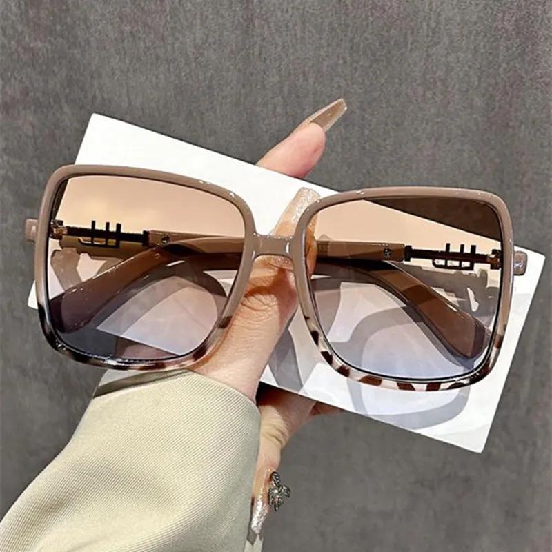 Square Sunglasses Woman Retro Vintage Gradient Sun Glasses Oversized Female Travel Driving Glasses Women