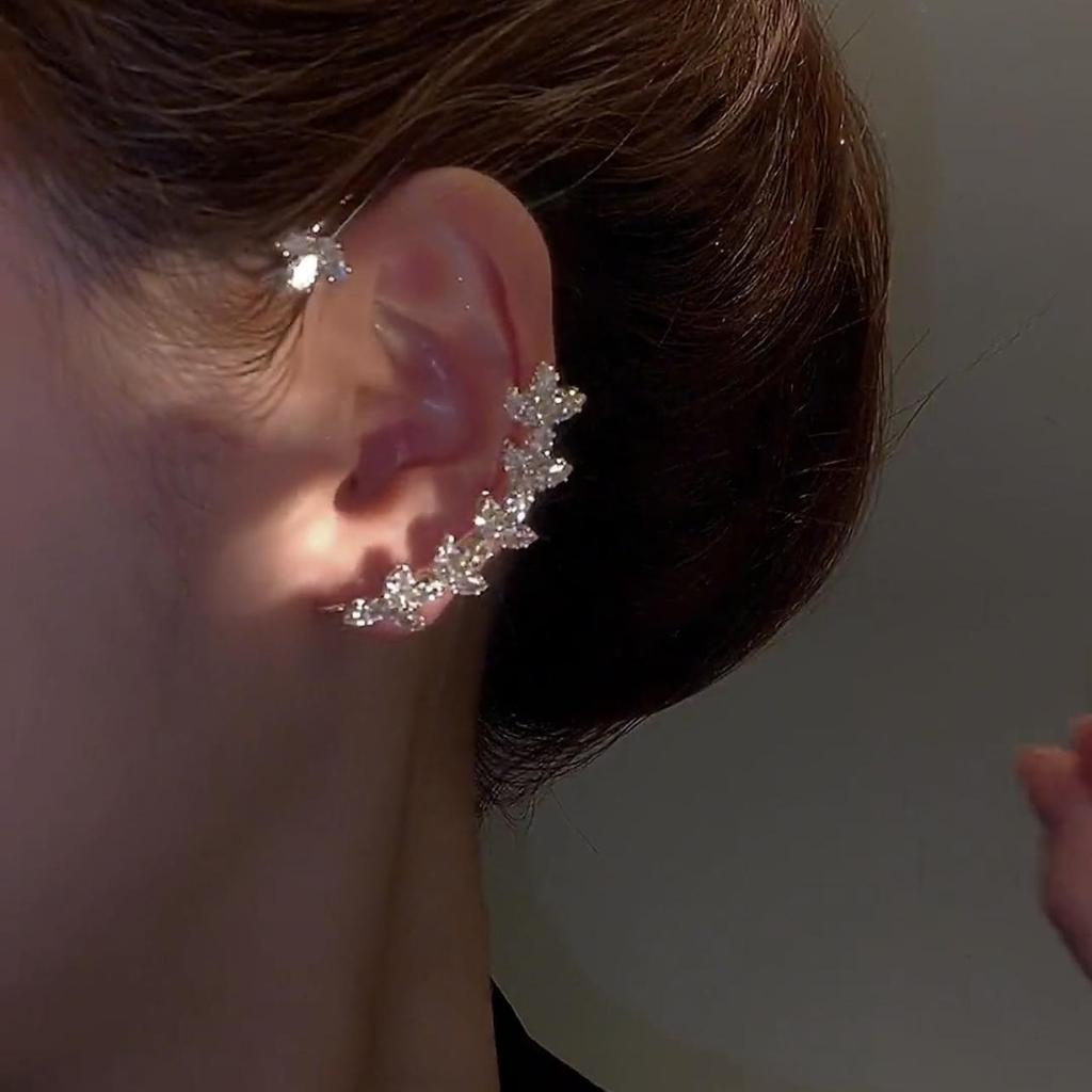 Elegante Ohrklemmen mit Blumenblättern für Damen – kein Piercing erforderlich