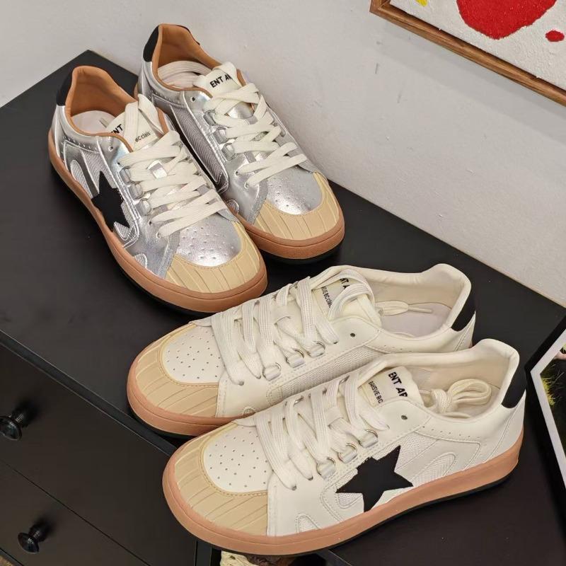 Scarpa versatile stringata in pizzo, stile retrò, con fondo piatto, testa in gomma lucida, leggera