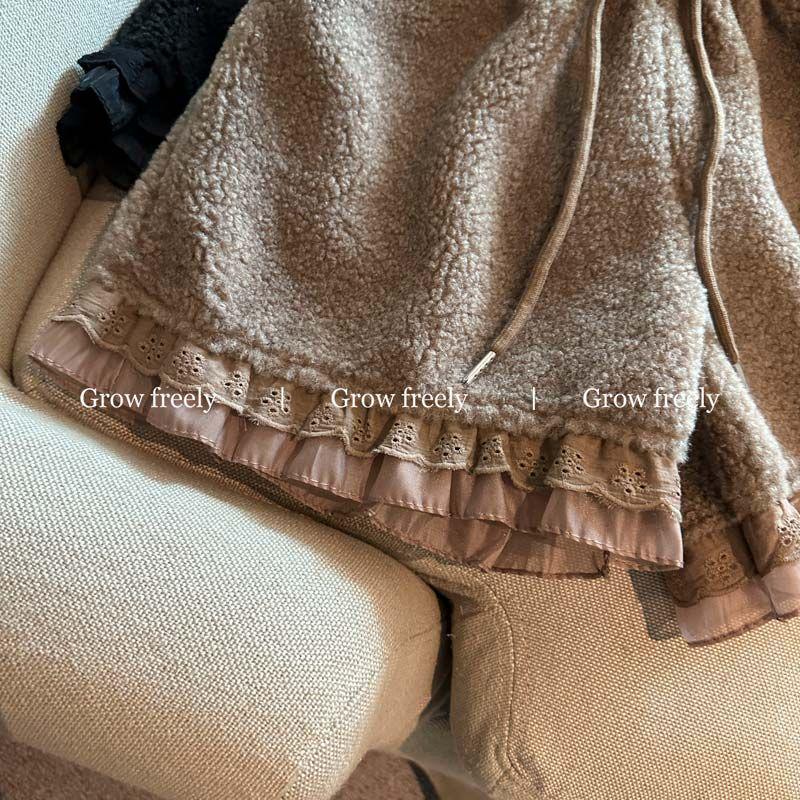 Women's Lambswool Lace Bootcut High-Waisted Shorts - Autumn/Winter 2025 Collection, Trendy Wide-Leg Design.
