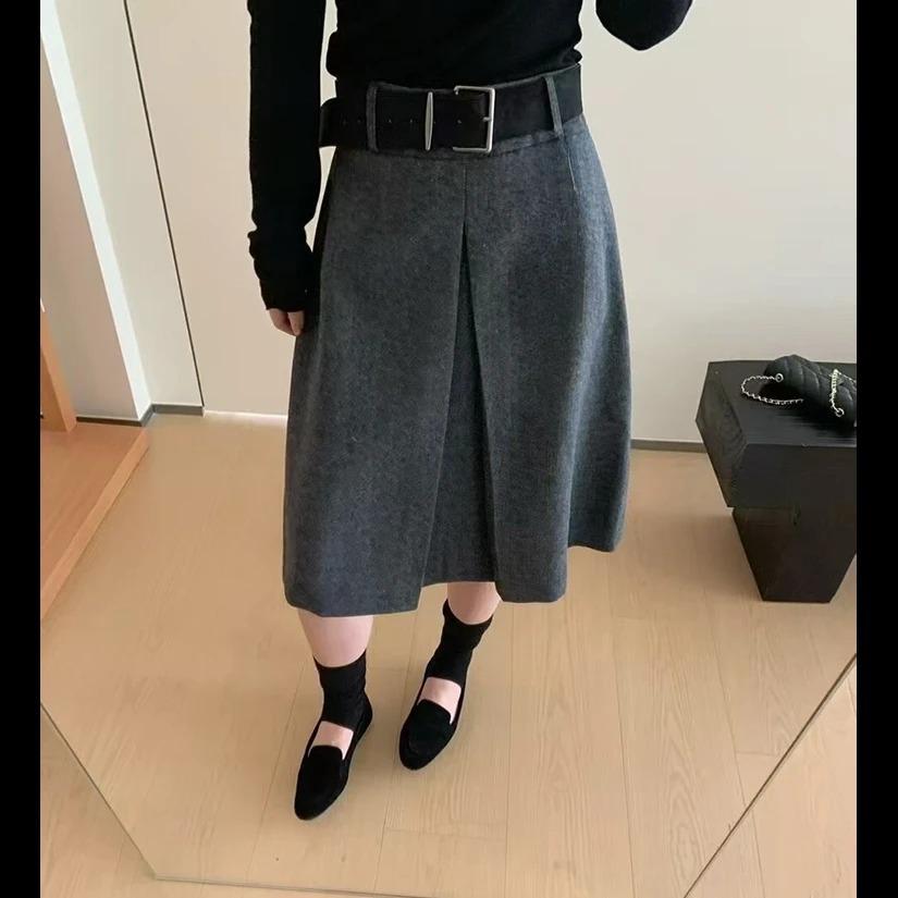 Korean 3D Pleated Wool Midi Skirt with Slit, High-Waist for Women, Autumn/Winter Collection M