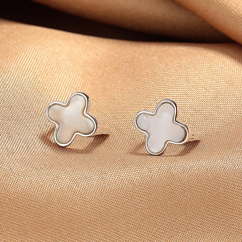 Women's New Mother-of-Pearl Four-Leaf Clover Earrings—Simple, Versatile, Light Luxury, Customizable High-End Design