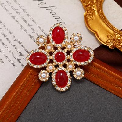 Vintage Court Antique Colored Treasure Brooch Baroque Personality Pearl Enamel Pin Suit Badge Accessories Women