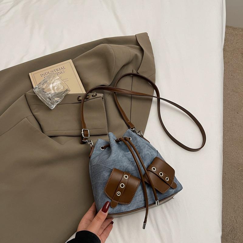 Retro small bag women's summer new fashion niche messenger bag is now popular bucket bag
