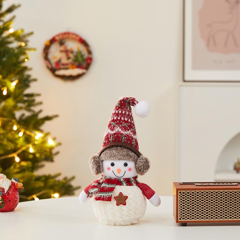 Christmas Snowman Plush Ornaments and Santa Doll Photo Props for Store Displays