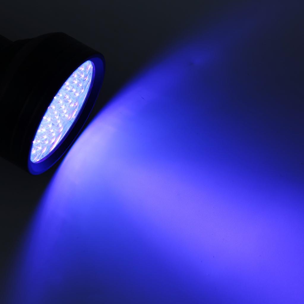 UV Flashlight 395 400nm Auto Air Conditioner Oil Pipes Leak Detector Tool 68 LED Purple Light Flashlight UV Glue Curing