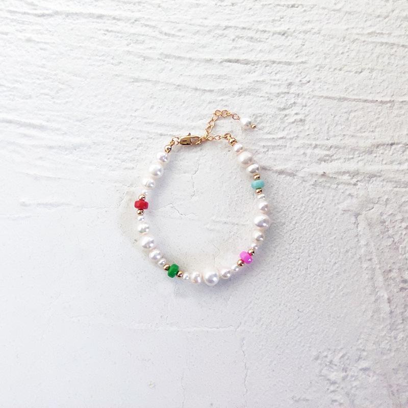 Baroque Pearl Cartoon Clavicle Chain: Simple Freshwater Pearl Choker for Women