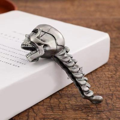Apribottiglie Teschio Impugnatura Ergonomica Design Unico Teschio Apribottiglie Decorazione Gotica Halloween Portatile Essenziale per Barman Festa