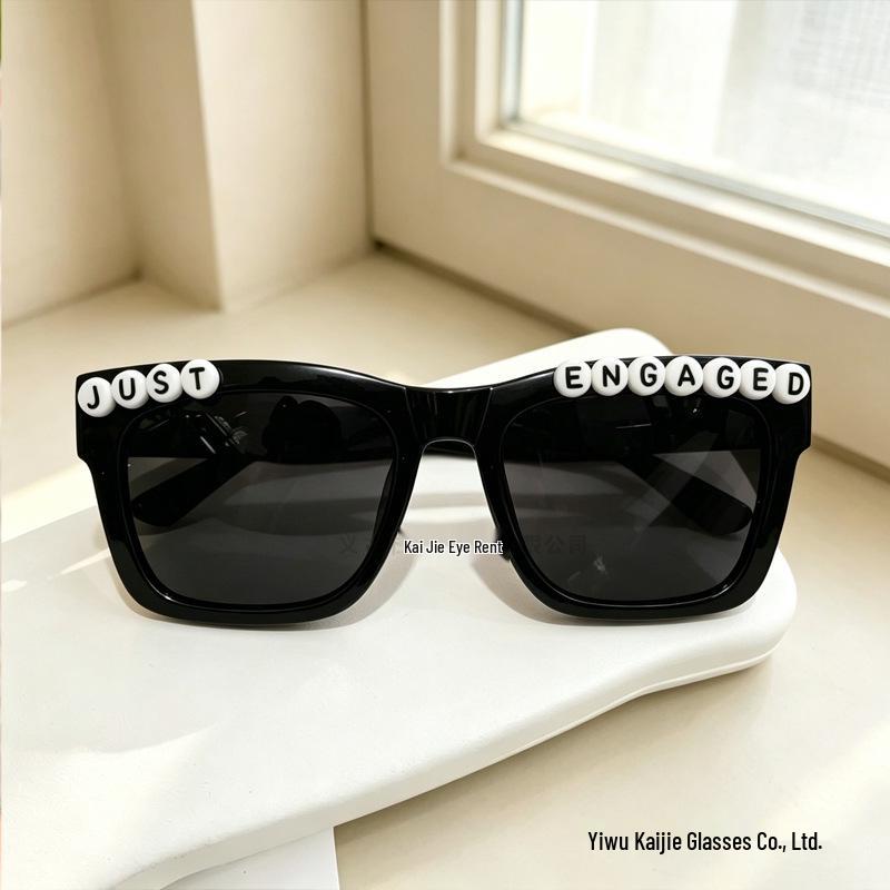 Just Married Peach Heart Sunglasses for Bridesmaids & Groomsmen