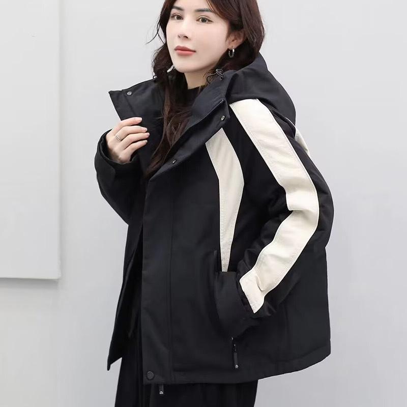 

Winter short hooded color matching down jacket women s 2025 new casual loose thickened warm down jacket M чёрный