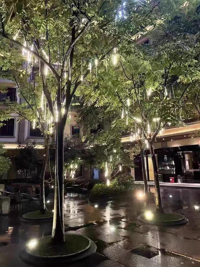 LED Meteor Shower Rainproof Icicle Tube Lights - Outdoor Hanging String Decoration for Trees
