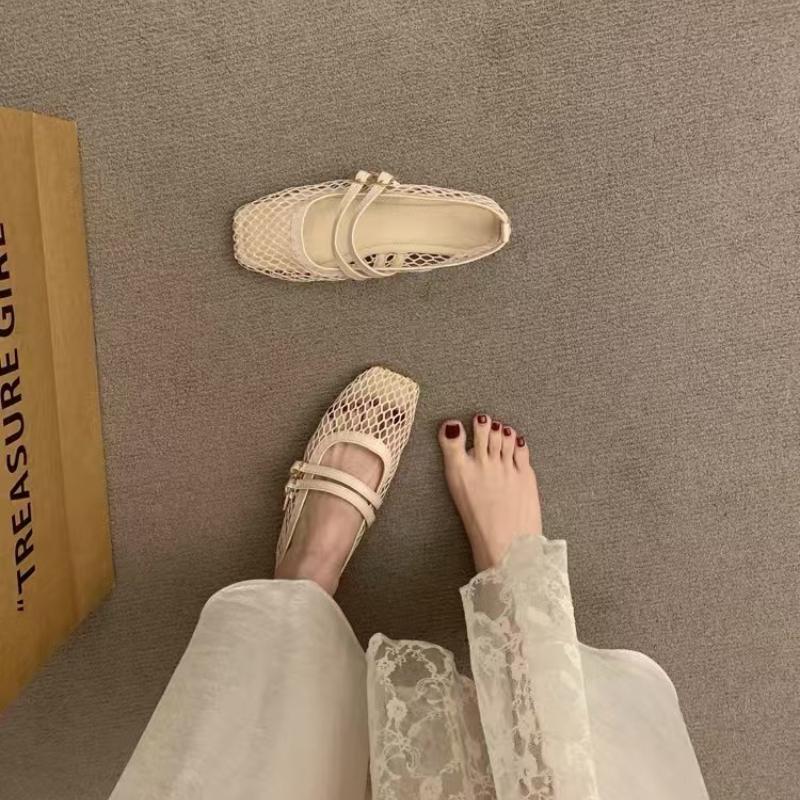 Fashion 2025 New Women Mesh Fishnet Ballerina Flats Comfortable Buckle Strap Ballet Flats Breathable Casual Walking Shoes for Commuting