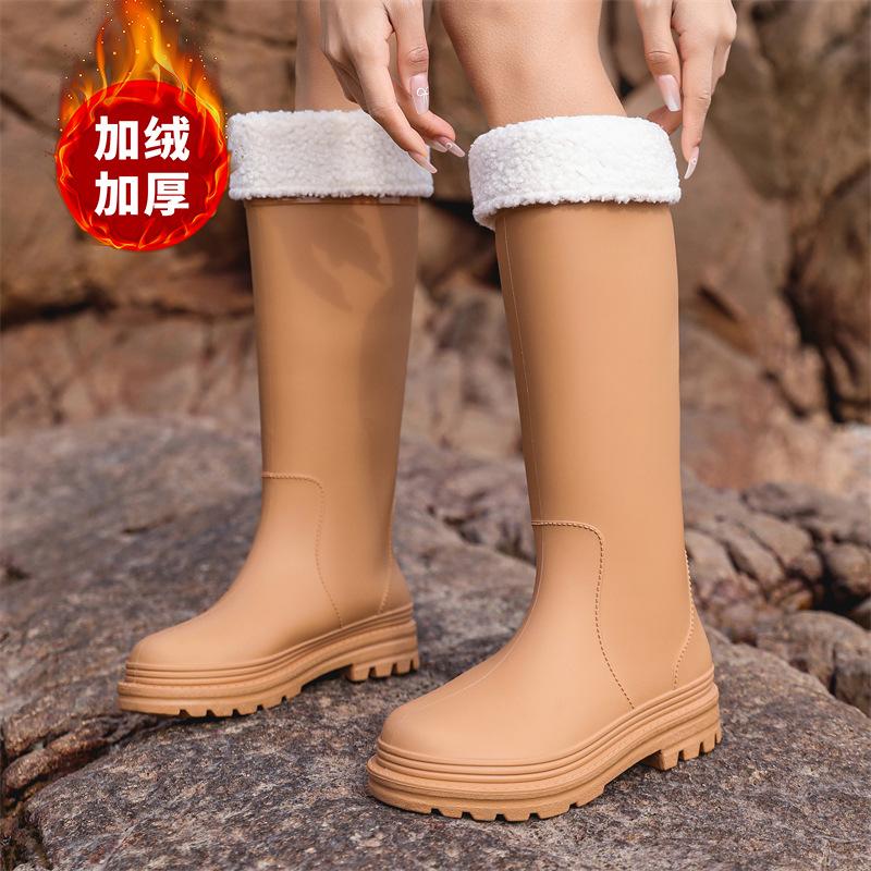 Winter velvet cover thermal rubber shoes women's seaside rain shoes fashion high tube cm platform rain boots exquisite women's water shoes