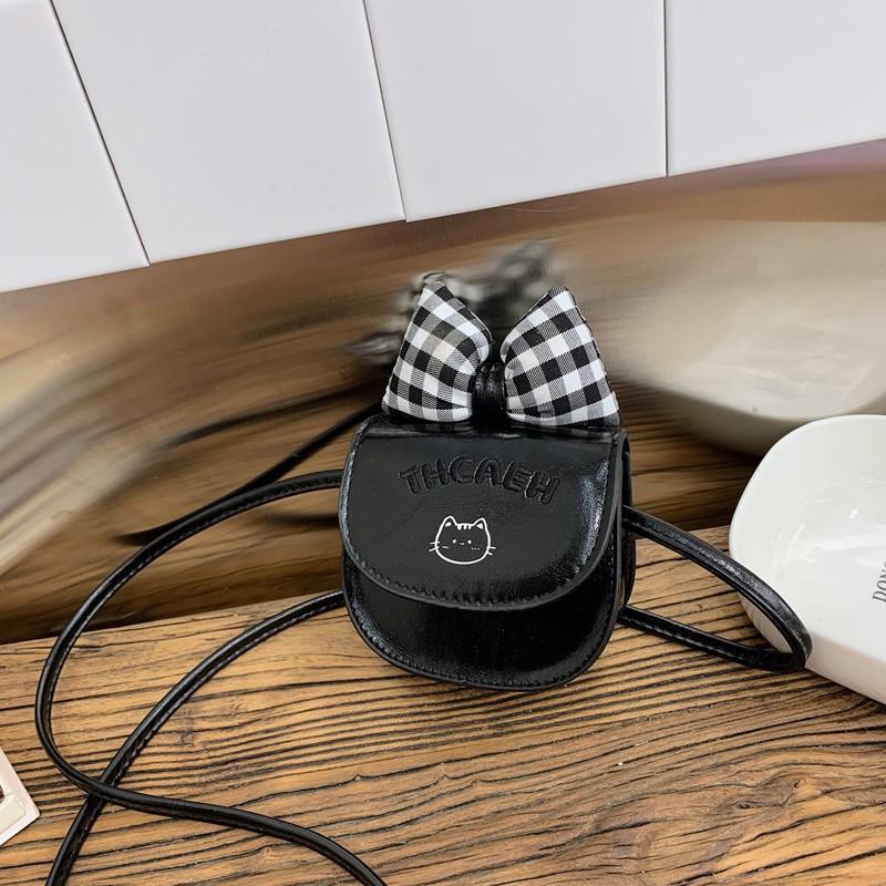 Однолямочная сумка - Милая клетчатая сумка через плечо с бантом для ребенка - Модная однотонная детская сумка чёрный