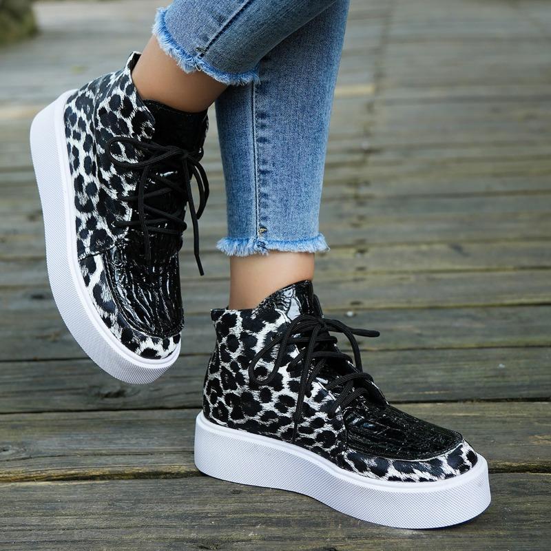 Large Size Spliced High Top Sports Shoes with Flat Heels and Leopard Print Casual Shoes