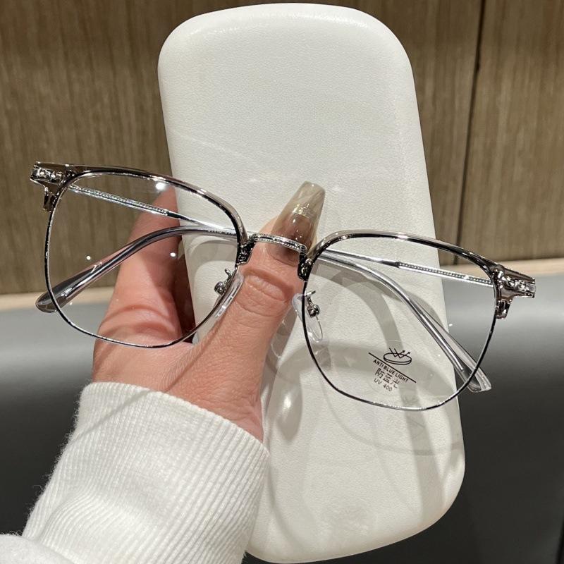 

Очки для близорукости Ретро Плоские очки Черная оправа Очки с защитой от синего света -4