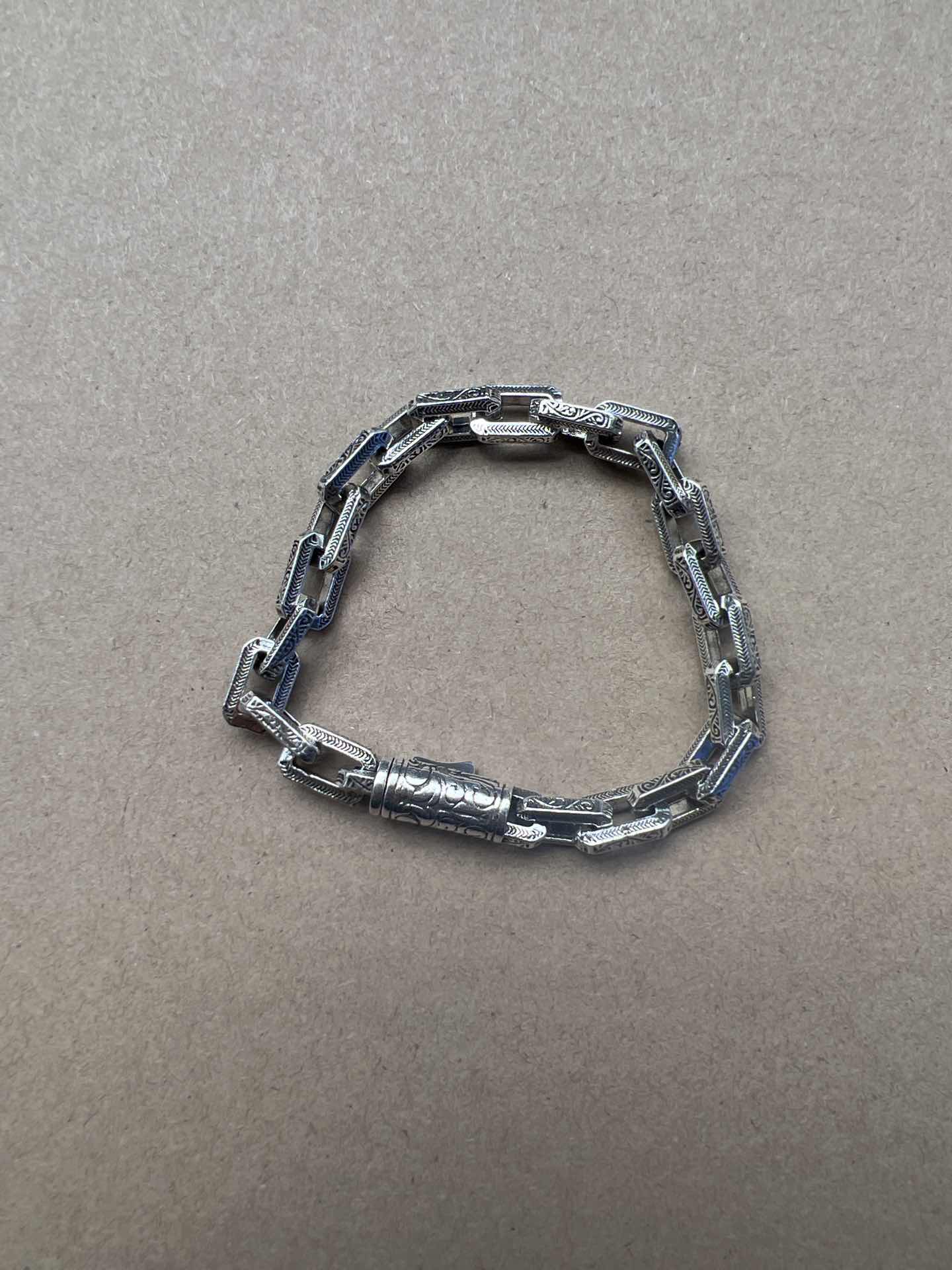 

18cm Vintage Style Distressed Design Artistic Pattern Braided Chain Bracelet for Men and Women Adjustable Length One Size
