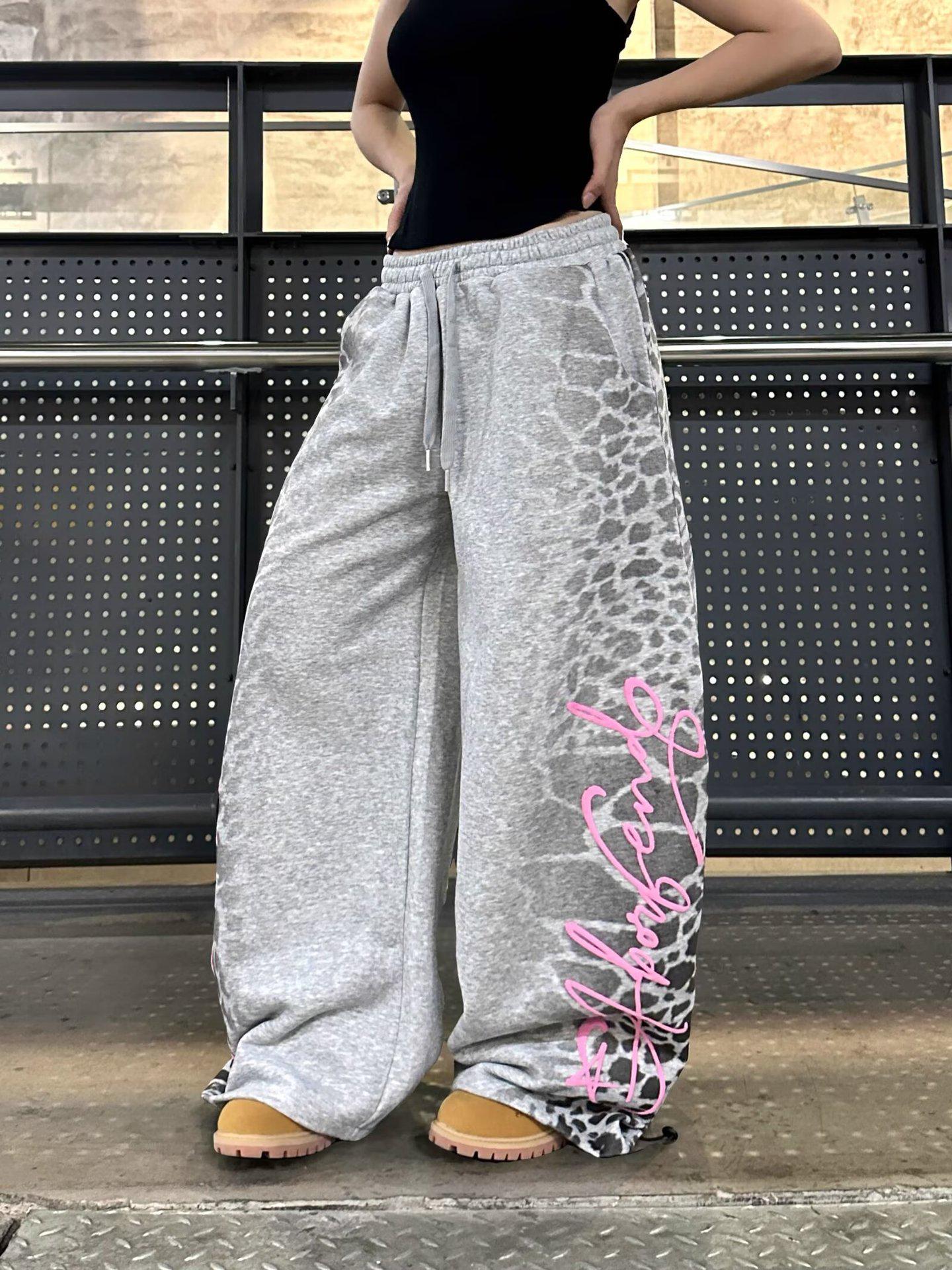 

Korean Hip-Hop Leopard Print Wide-Leg Dance Sweatpants for Women Medium