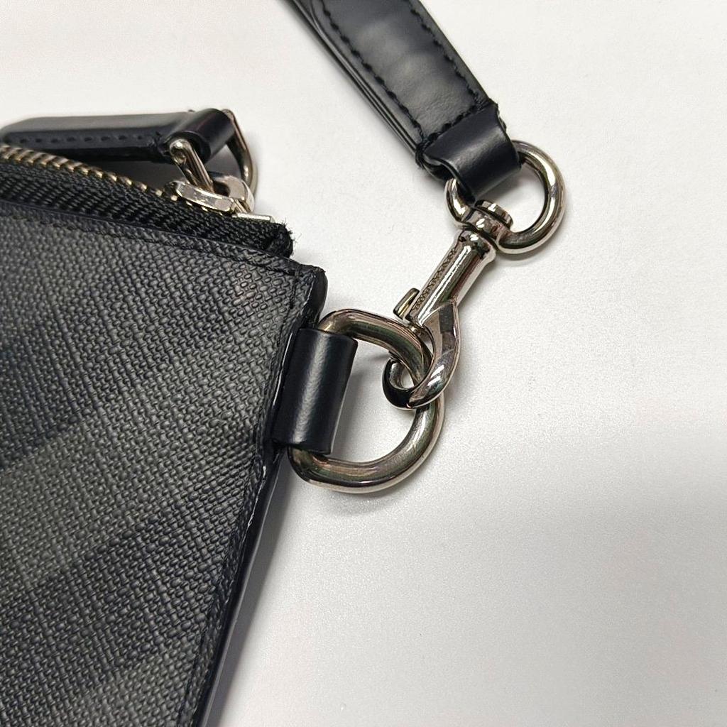 [Gebraucht] London Gray beschichtete Canvas Clutch - Sehr gut #1GHEZP9