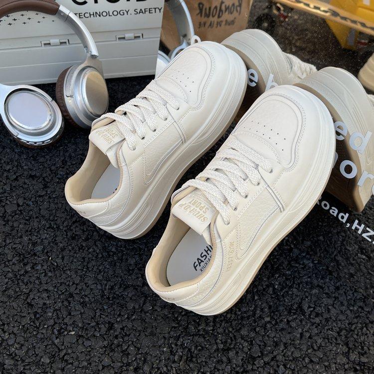 Leather Little White Shoes Women's Spring and Autumn 2025 New Models with Skirts Versatile Thick-soled Casual Breathable Foreign Air Board Shoes Women