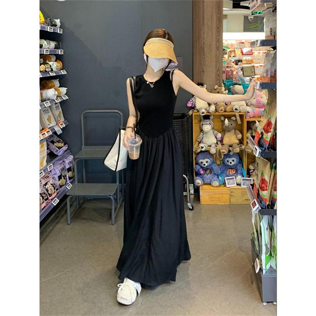 2026 Black Hepburn-Style French Sleeveless Spaghetti Strap Long Dress for Women - Spring/Summer