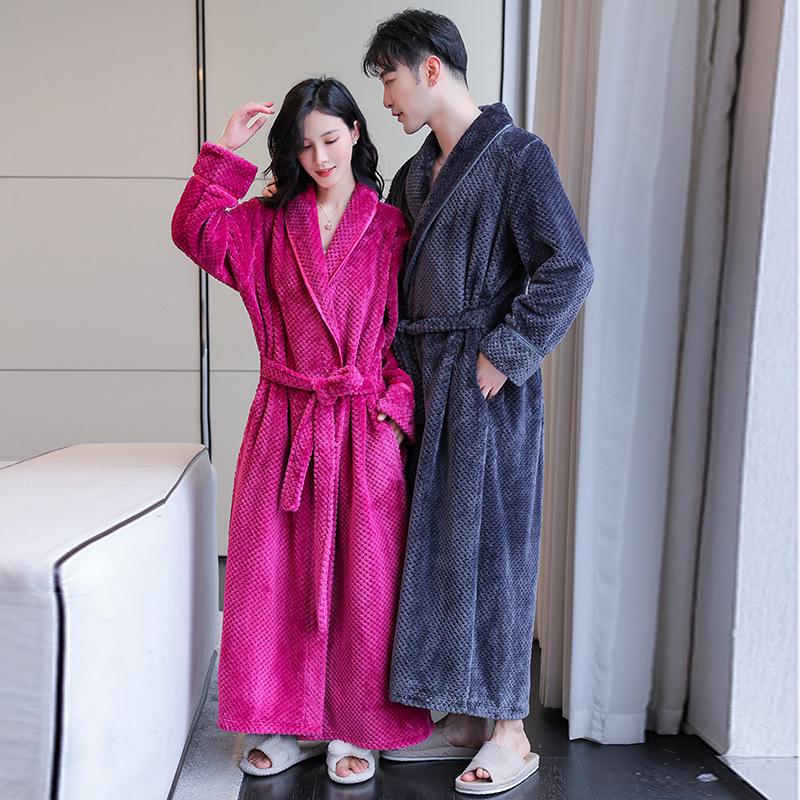 Comfortable Flannel Bathrobe: Thick Long Robe for Women & Couples In Autumn/Winter