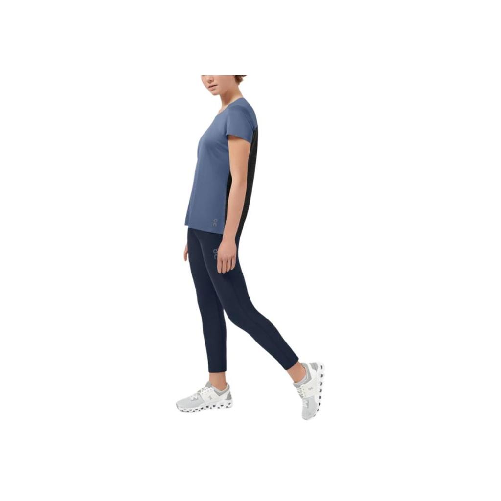 On Performance T Lightweight Running Sports Comfortable Short Sleeve Regular Running T-Shirt Women T-Shirts Light-Blue Black 202.00236