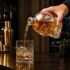 Bottiglia per la Conservazione del Bourbon Decanter da Whiskey a Forma di Teschio, Vetro 3D per Liquori con Tappo, Dispenser da Vino Originale per Home Bar, Regalo Gotico Unico per Uomini Versamento Fluido