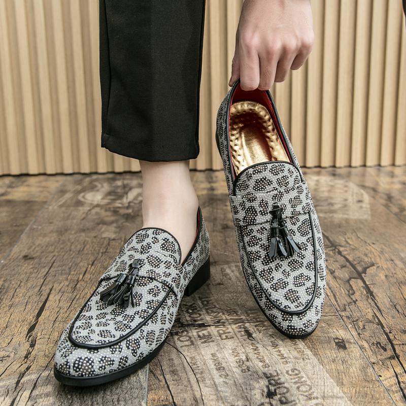 Fashion 2025 Mens Dress Shoes Designer Formal Loafers Men's Leather Shoes Suede Men Wedding Man Designer Party Social Business Loafers