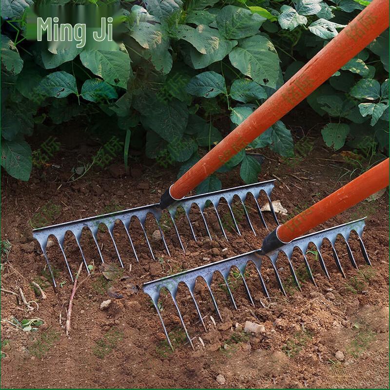 Manganese Steel Spiral Nail Rake with Wooden Handle
