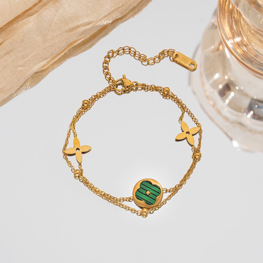 Klee-Titanstahl-Armband Ein leichtes Luxus- und raffiniertes Accessoire für Frauen Schlichtes und einzigartiges Design Nicht anlaufender Schmuck
