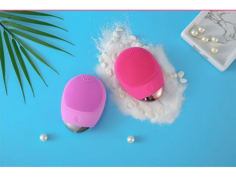 Ultrasonic Silicone Facial Cleansing Brush for Ladies
