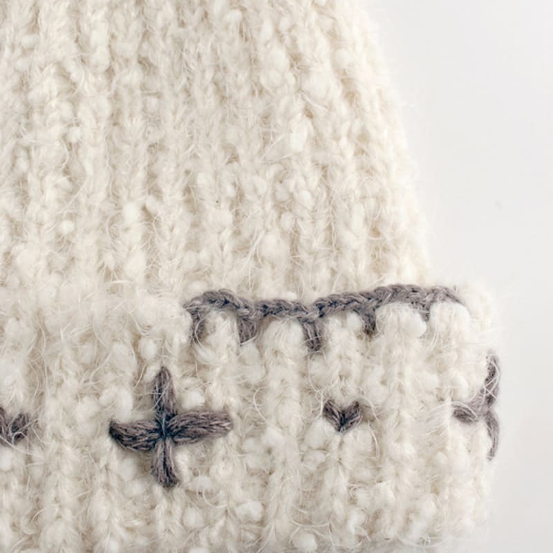 Rubati Flower Hand Stitched Beanie_IVORY