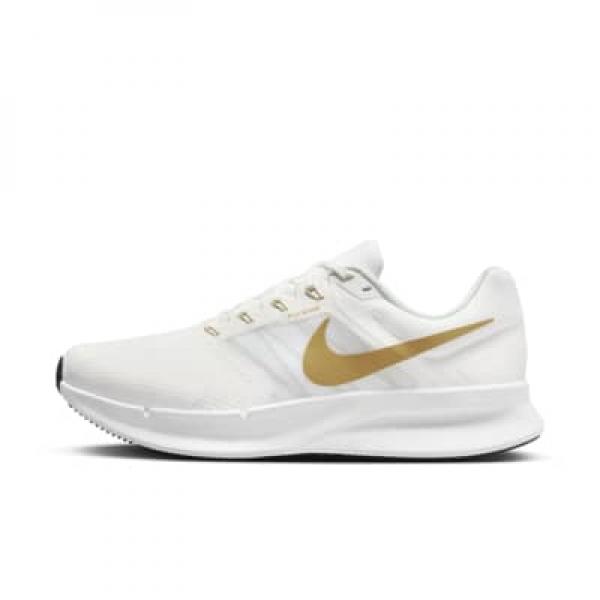 

Кроссовки Nike Run Swift 3 Male Road Road # DR2695-103