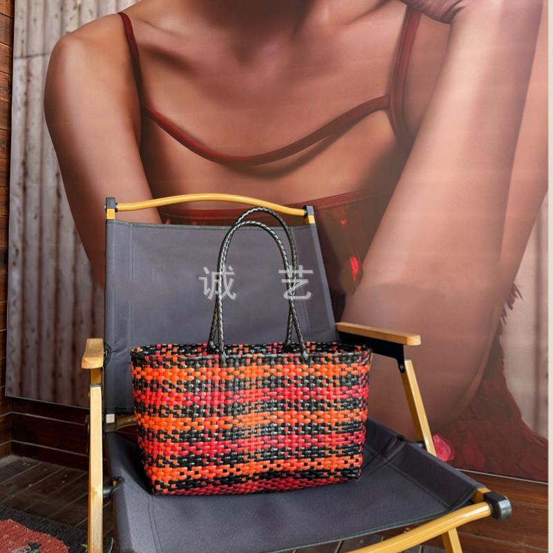 Plastic Woven Women's Handbag Handmade Bohemia Storage Basket Contrast Tote Bag Designer Summer Beach Bag Female Shoulder Bags