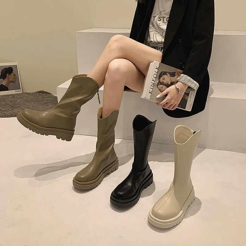 Autumn and winter new fashionable versatile flat-bottomed thick-soled thin boots 2025 post-zipper velvet medium tube Martin boots tide