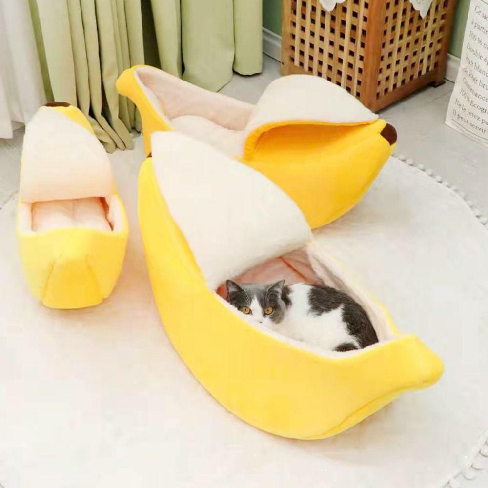 Portable Pet Sleeping Basket Durable Cozy Cat Mat Soft Banana Shape Cat Bed  For Kitten Puppy